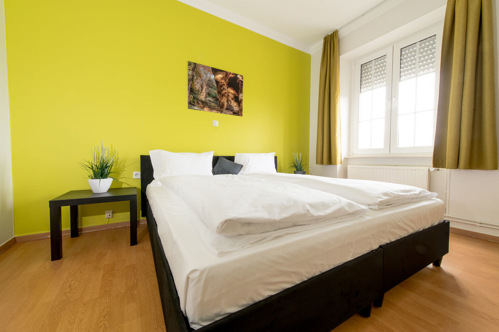 Hotel Trail-inn & 3*